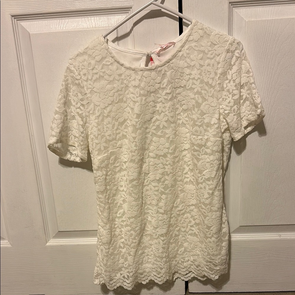 NWT, Elegant White Lace Top